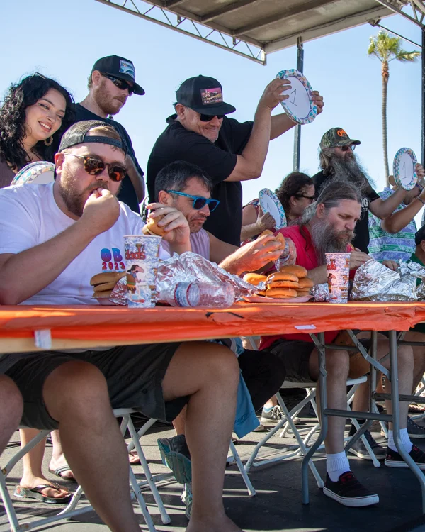 Hodad's Burger Eating Contest