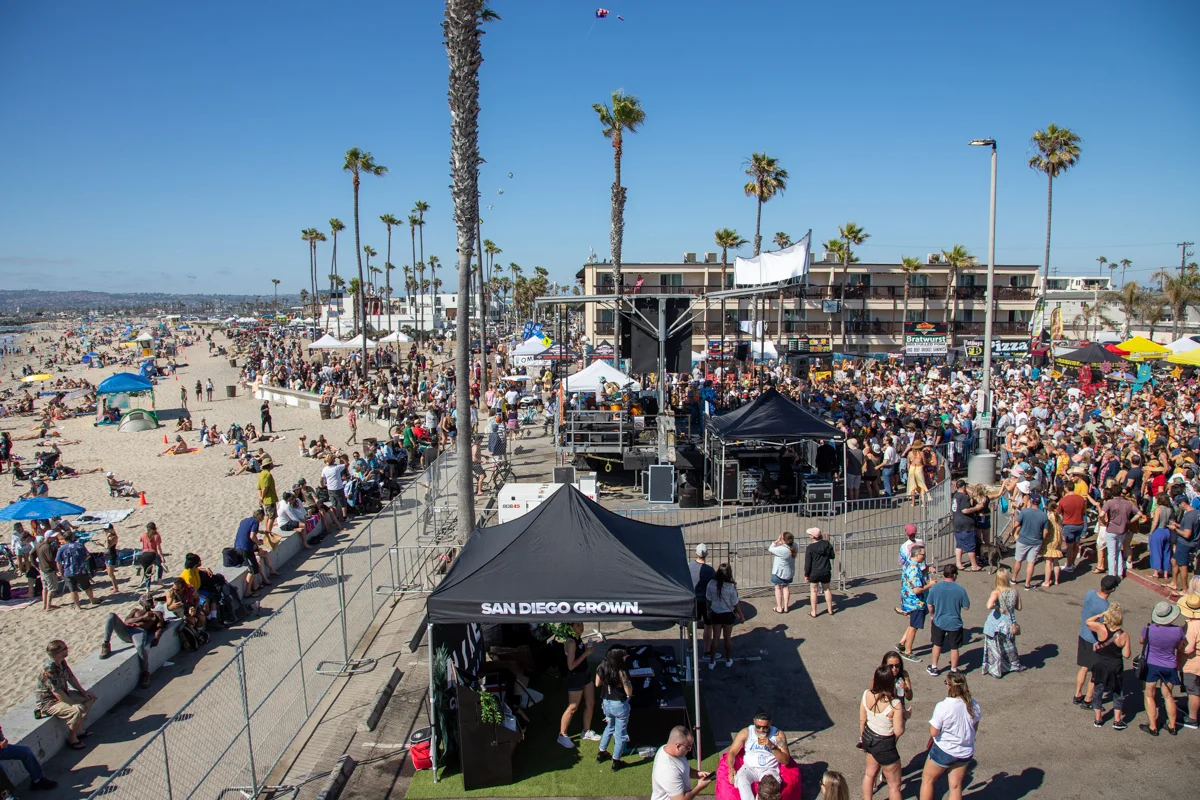 Hodad's Burger Eating Contest at the OB Pier Parkinglot