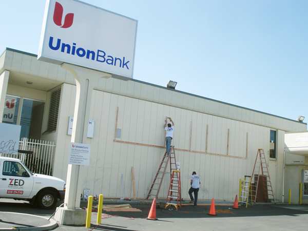 Ocean Beach community mural project.