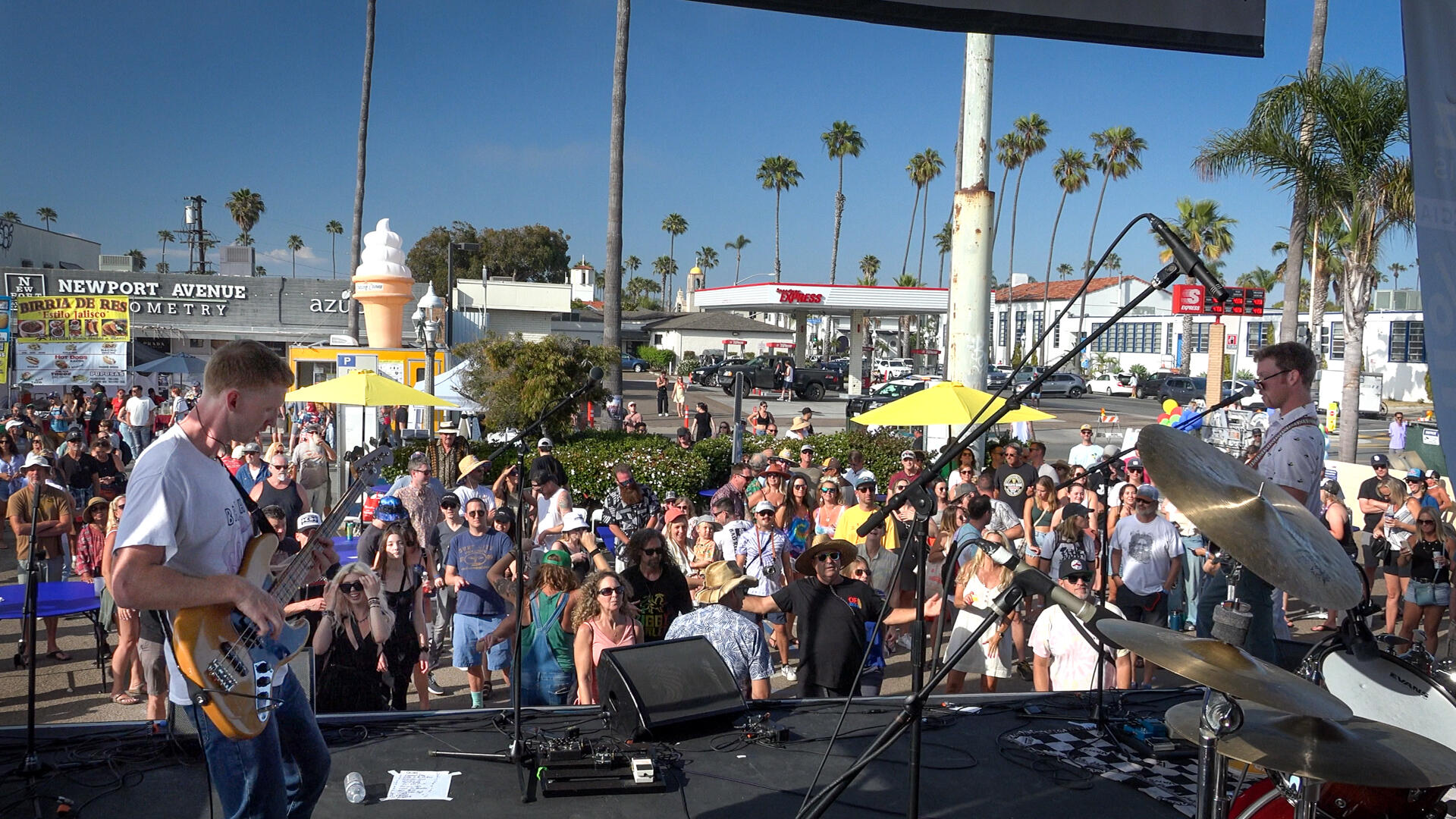 Photo of: 2024 Ocean Beach Street Fair and Chili Cook-Off - 92017 Stage and Vendors