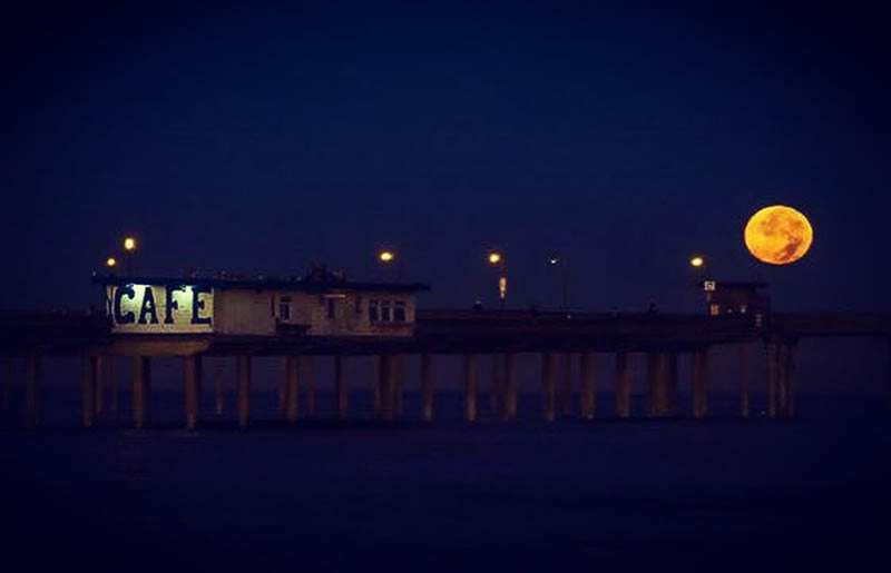 OB Pier Photo by Joe Ewing