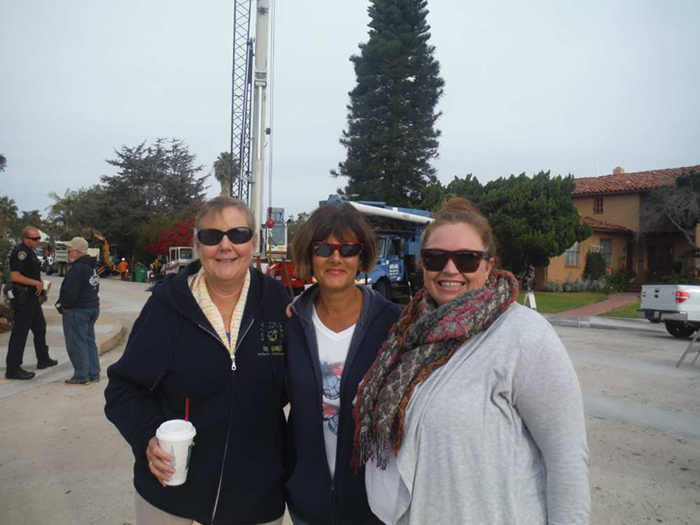 Ocean Beach MainStreet Association Christmas Tree