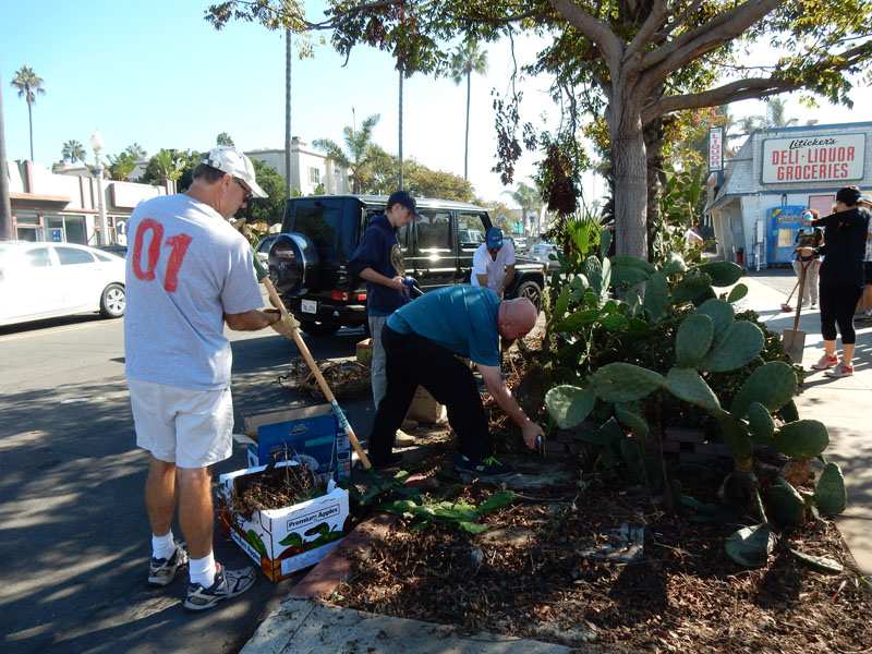 Photo of: Voltaire Corridor Volunteer Day