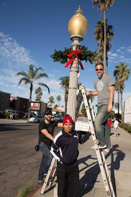 Photo of: 2016 Holiday Decorating