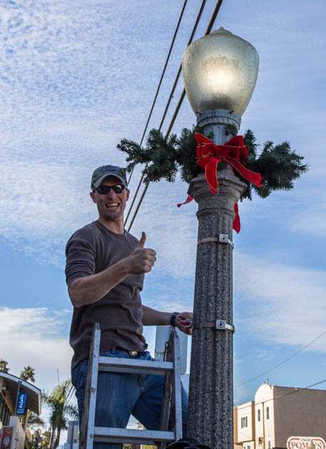 Photo of: 2016 Holiday Decorating