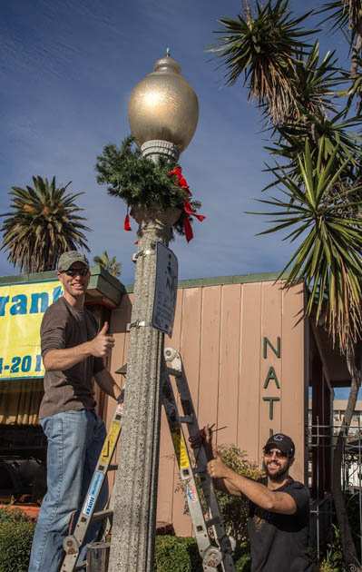 Photo of: 2016 Holiday Decorating