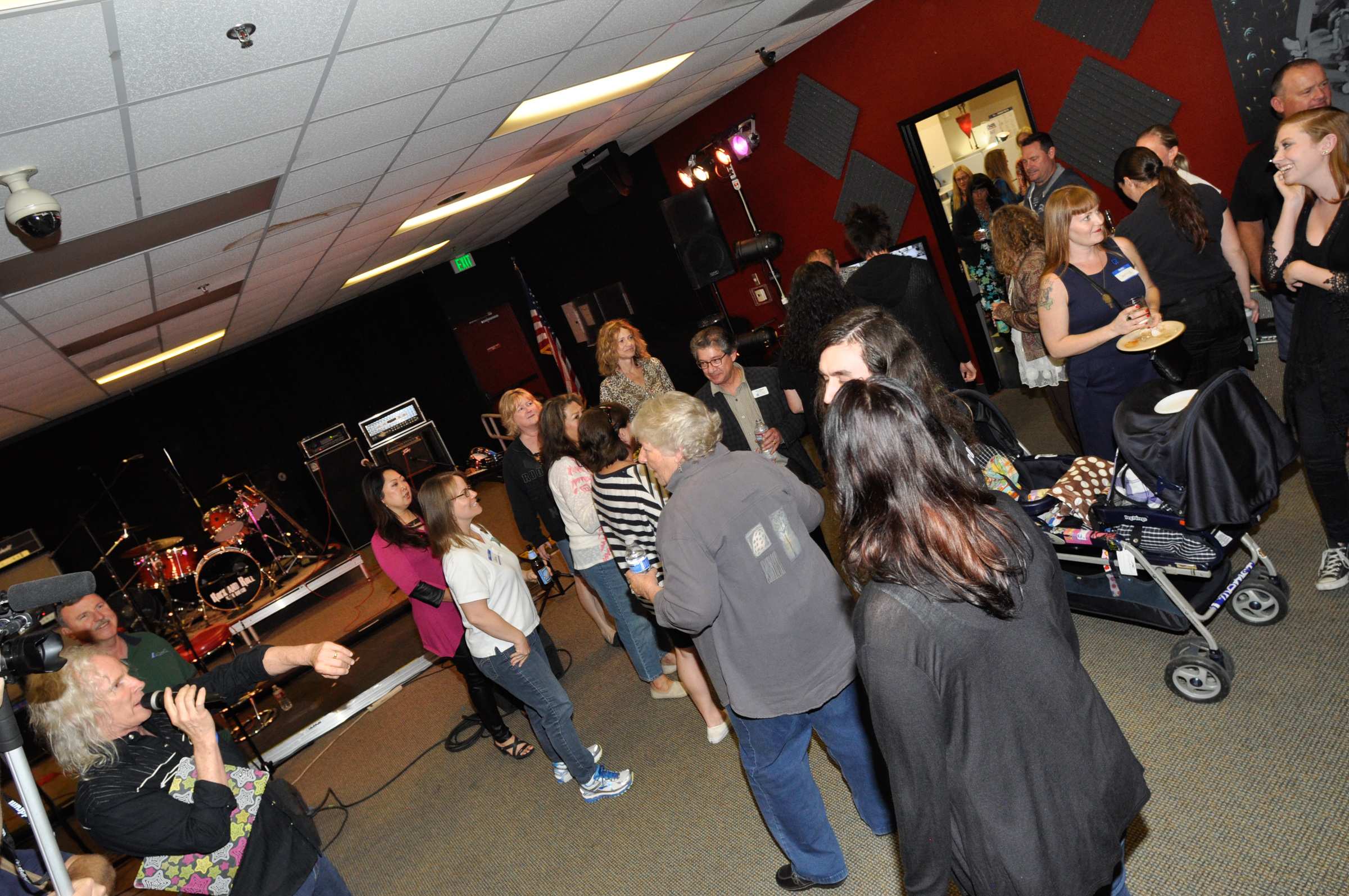 Photo of: OBMA Member Event: Sundowner at Rock and Roll San Diego with Four Seasons and Pizza Port