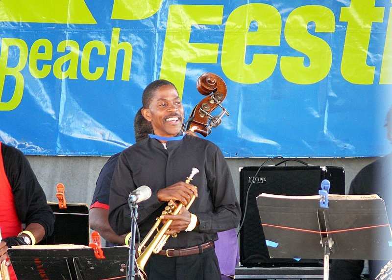 Photo of: Jazz 88 OB Music and Art Festival 2006